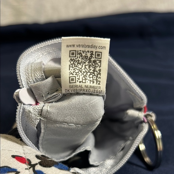 VERA BRADLEY Floral Key and Card Holder Set - Red and Blue - Picture 6 of 6